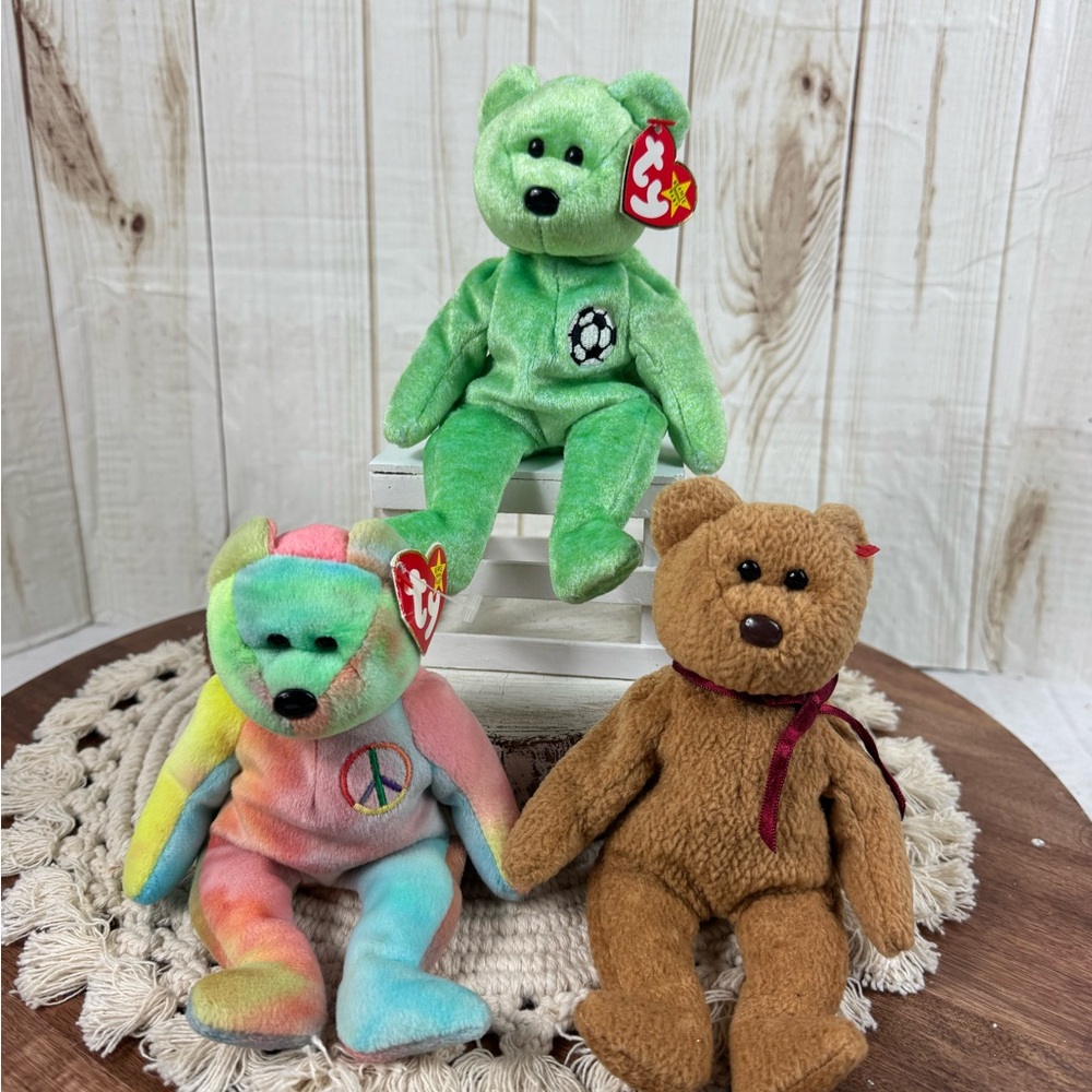Ty Beanie Baby Plush Bear - Green Kicks(Soccer),peace and Curly.(set 3)